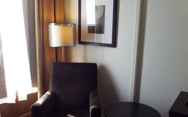 The Shores Inn & Hotel