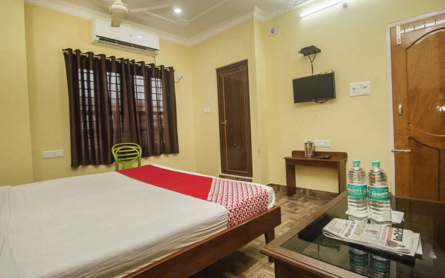 SS Lodge By OYO Rooms