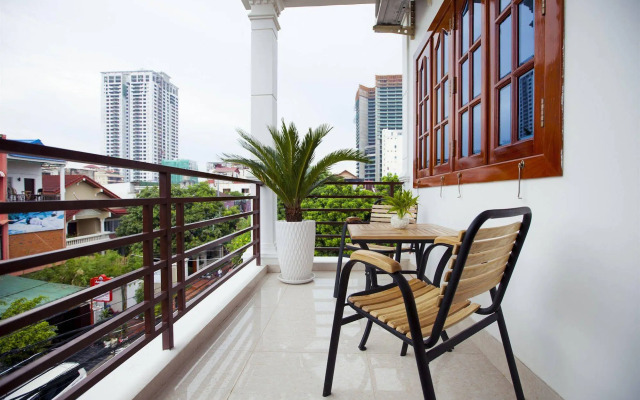 HomeFeel CS Hotel