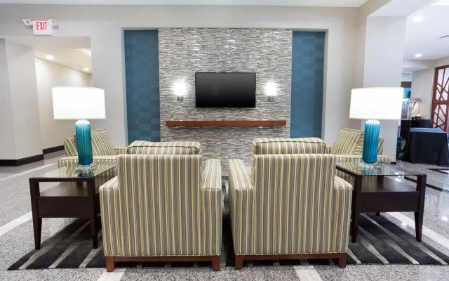 Drury Inn & Suites Grand Rapids