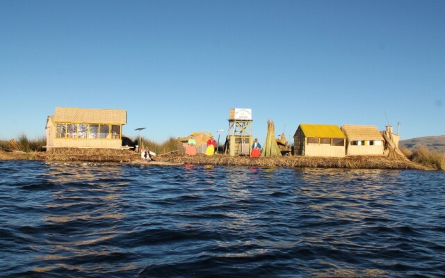 Islas Uros Lodge