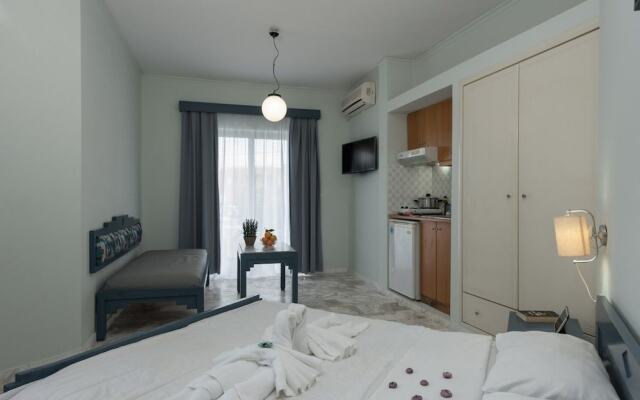 Oliva Beach Studios & Apartments