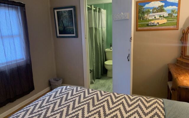 Nature Coast Inn and Cottages