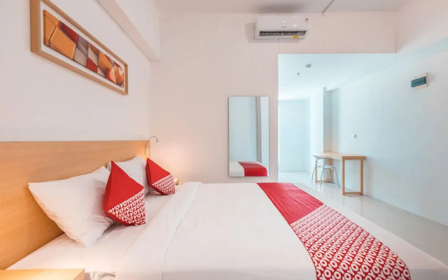 OYO Flagship 1170 The Habitat Karawaci