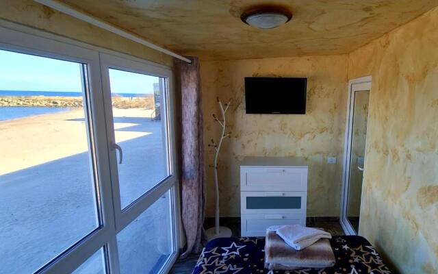 Lazy Lounge Apartments