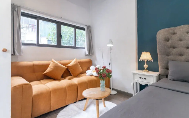 SAZIHOME Le Thanh Tong Hanoi