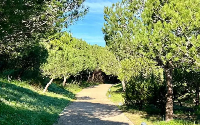 Tr ia Beach Pool Golf Villa