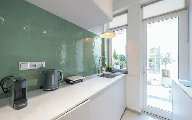 Stunning Design 1BR  Secret Garden