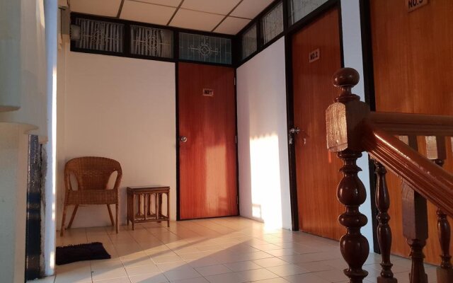 No.25 Cafe & Hostel