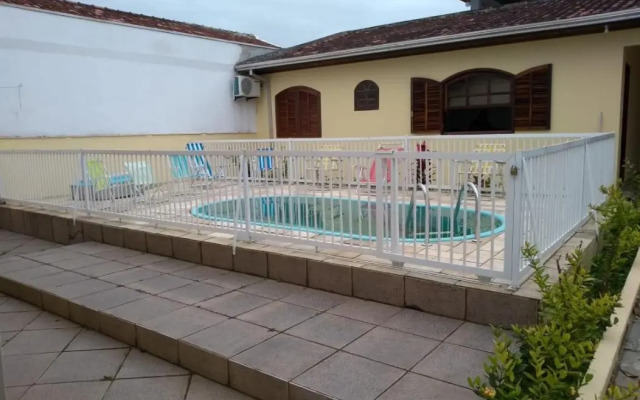 Casa Guaratuba espaçosa e confortável