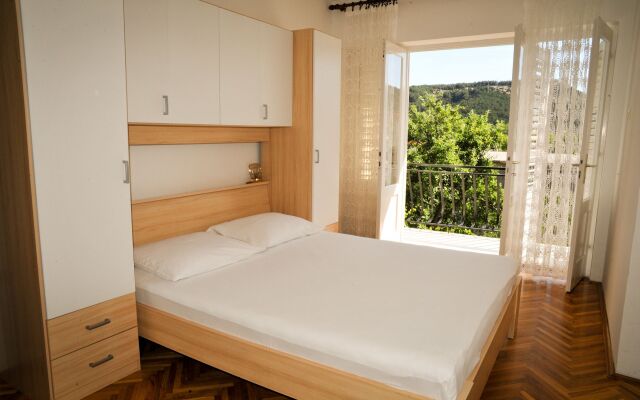 Apartment BePa - 200 m from sandy beach: A2 Lopar, Island Rab