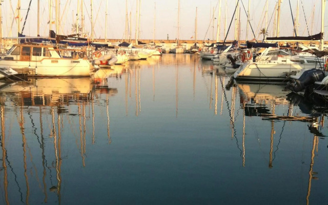 Oasis Close Barcelona Pool Tennis Beach