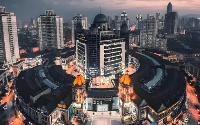 Crossover Esports Hotel (Wenzhou Wuma Street European City Branch)