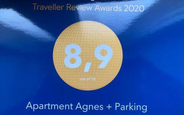 Apartment Agnes Parking