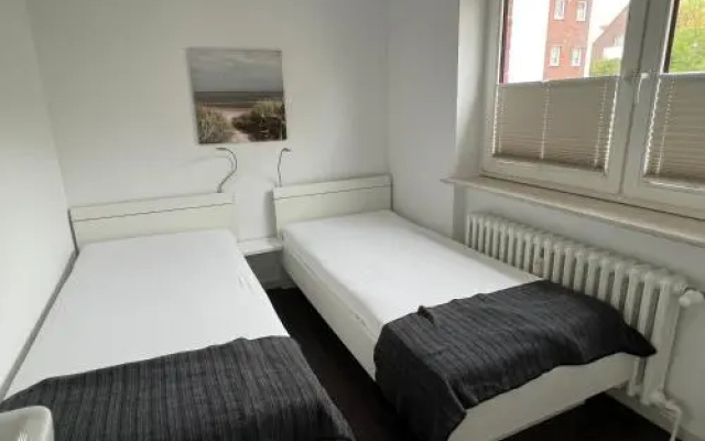 Robby 6 - Strandnahe, ruhige Ferienwohnung mit Balkon