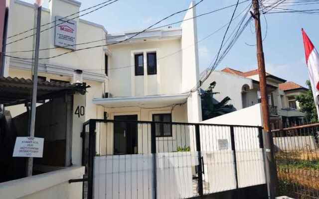OYO 3445 Delima Guest House Syariah