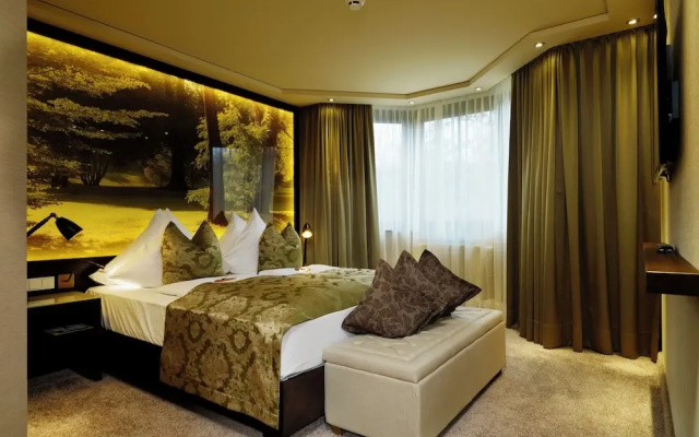 Land  & Golf Hotel Stromberg