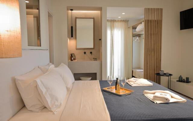 La Mer Bleue Boutique Suite