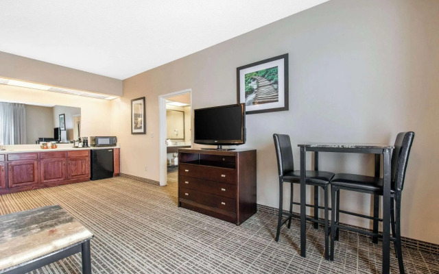 Quality Inn Palm Bay - Melbourne I-95