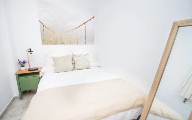 Spacious and Bright Apartment by La Recepción