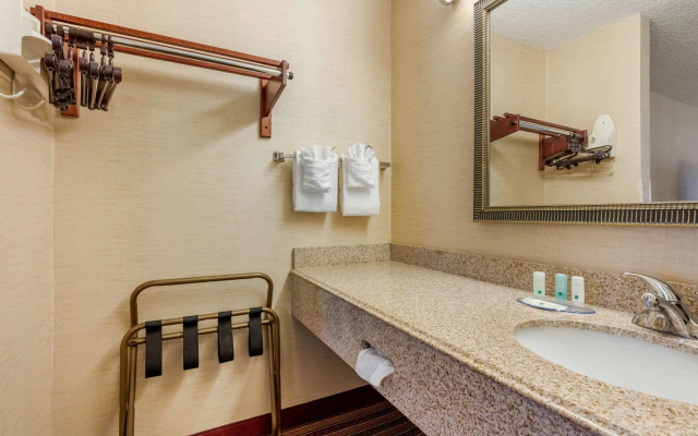 Quality Inn Exit 4