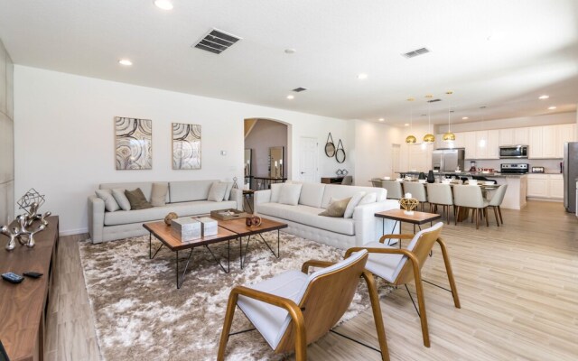 Solterra - 6025 Broad Oak Drive