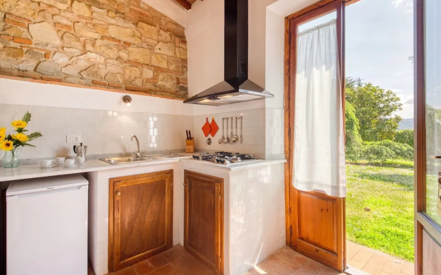 Montignano Studio With Pool