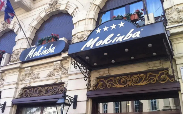 Mokinba Hotels King