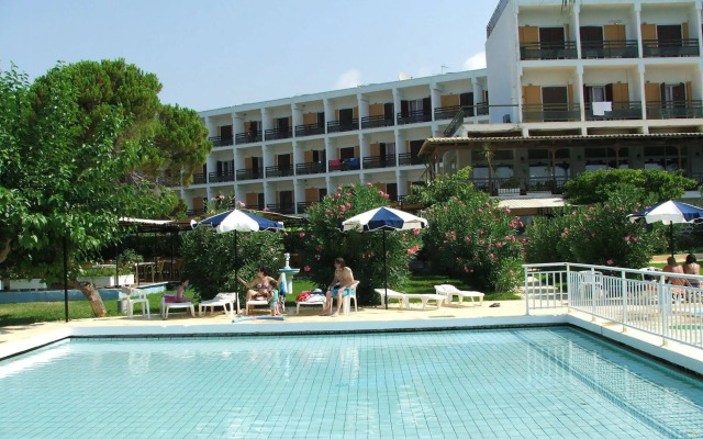 Irinna Hotel