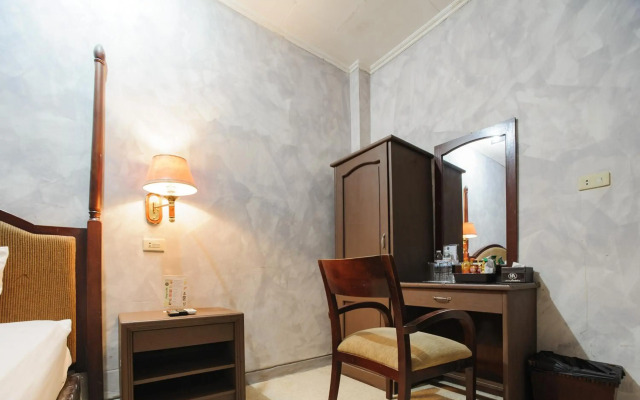 RedDoorz Plus @ Jalan Raden Intan Lampung