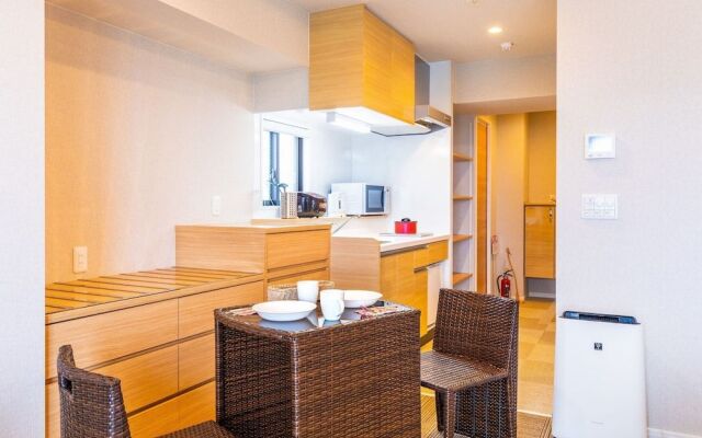 Yenn's Marina Inn Mercy