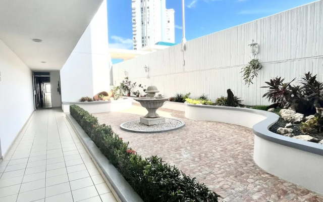 Stunning Marina Views Pool Kayak Island Tours