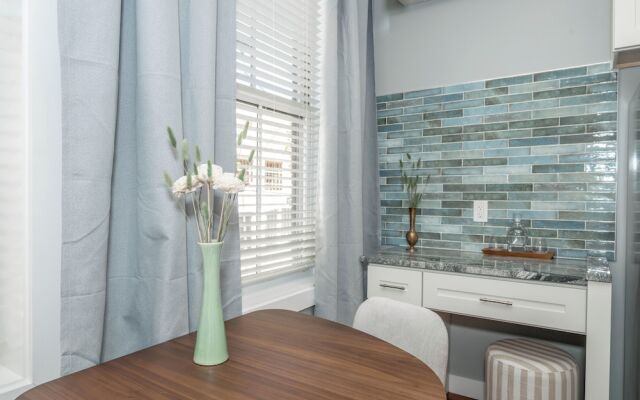 Findlay Market Suite 2