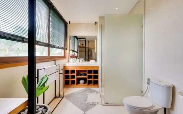 Stylish Canggu Apartment near Berawa Beach