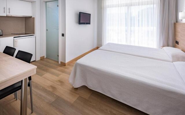 Ponient Aparthotel Marinada