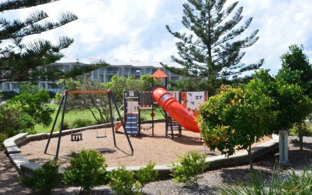 Resort On The Beach 2214/2215