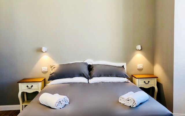 Audrey's Roman Holidays Suites&Rooms