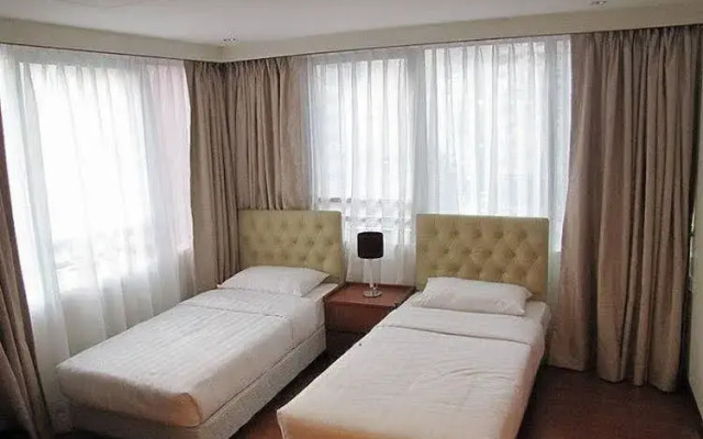 Tatami Hampton Hotel