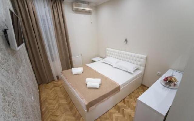 Niš City Center Guest House
