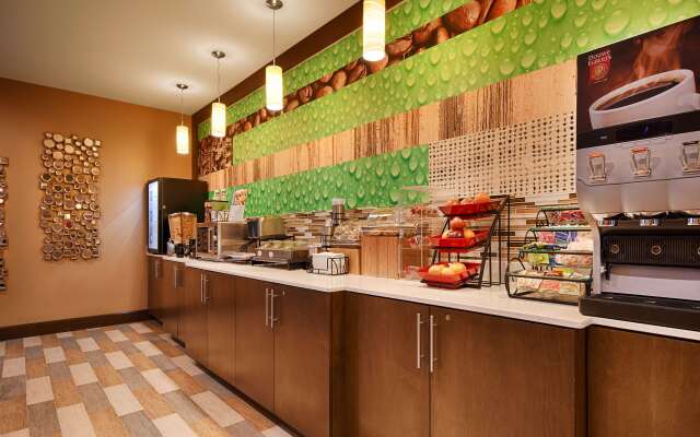 Best Western Plus Flatonia Inn