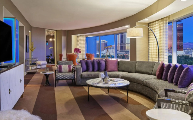 Renaissance Las Vegas Hotel