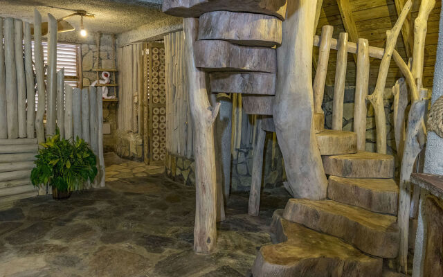 CHALET TROPICAL Hotel & Restaurant-Pizzeria