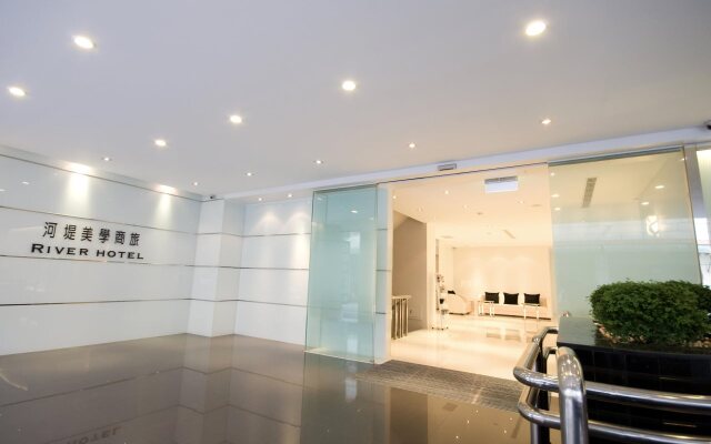 The Riverside Hotel Esthetics