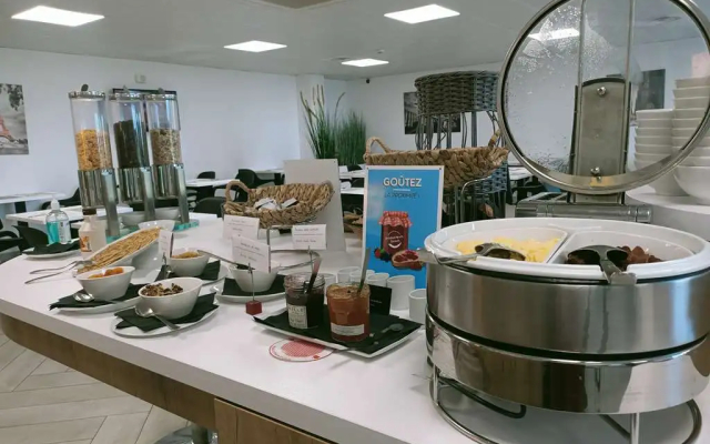 Brit Hotel Confort Loches