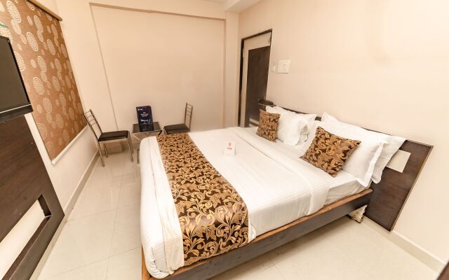 OYO 9804 Hotel SR Residency