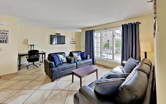 Put-In-Bay Poolview Condo #2