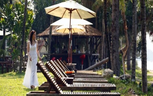 Chivaree Hotel And Resort