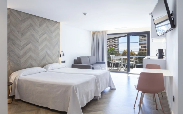 Belroy Hotel and Apartments