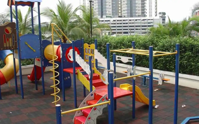 Duta Hotel & Residence