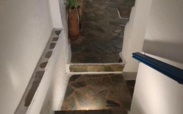 Aparthotel 4 Stars Livadia